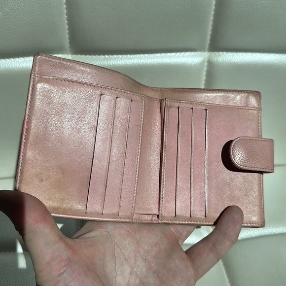 Chanel pink caviar compact wallet - Picture 8 of 11